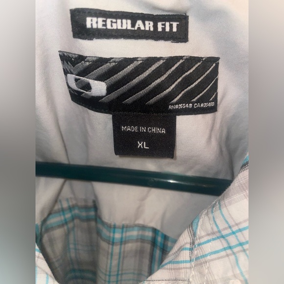 Mens Oakley button down short sleeve - Picture 2 of 2